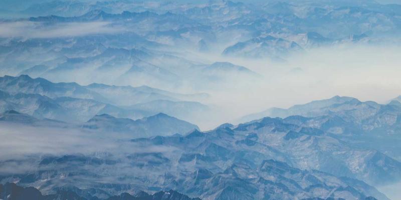 荆州中小企业如何选择高性价比的ISP商务宽带?避开三大误区,精准匹配企业专线与数据中心需求